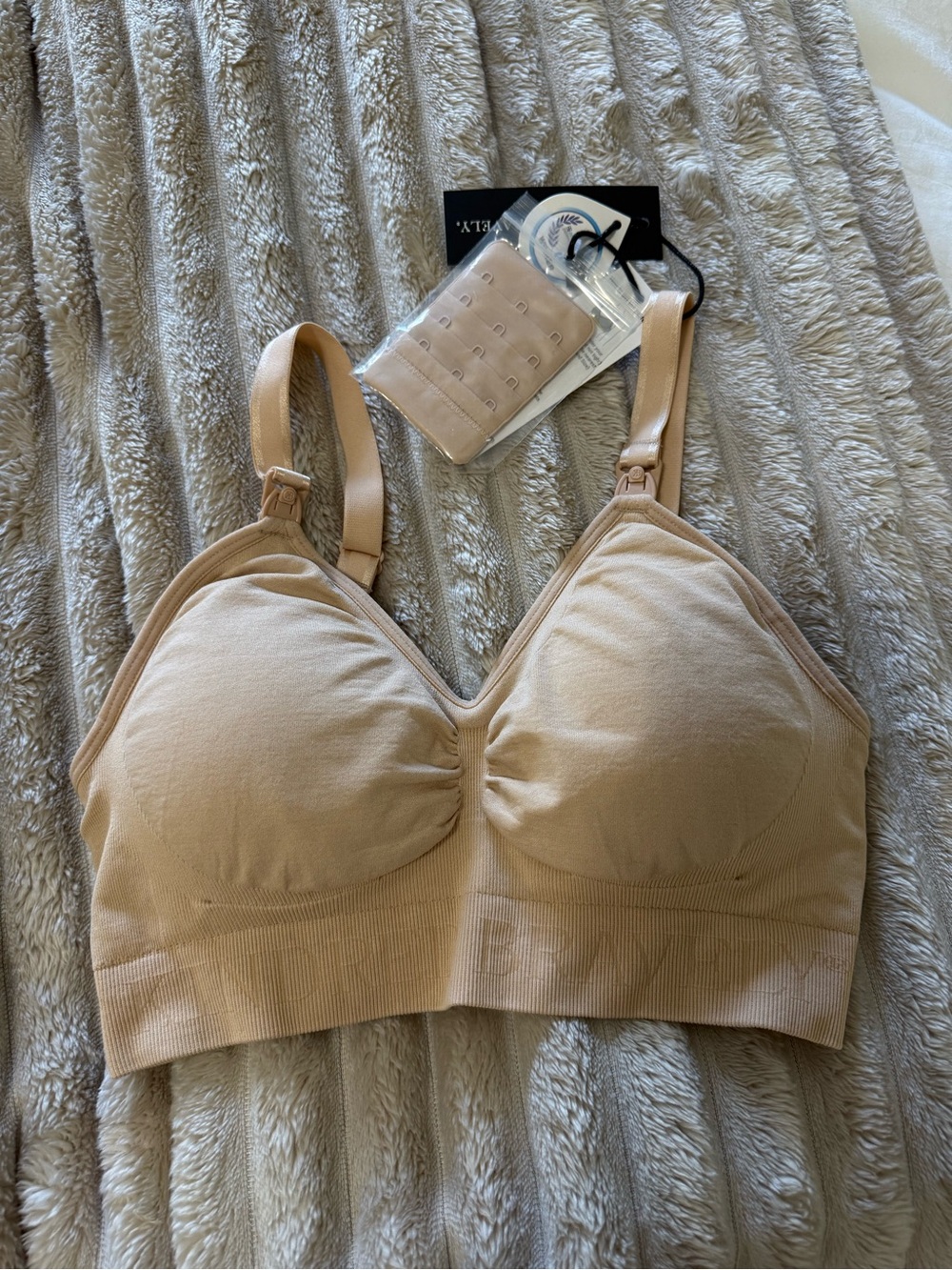 Kindred Bravely Nude Seamless Wireless Maternity/Nursing Bra